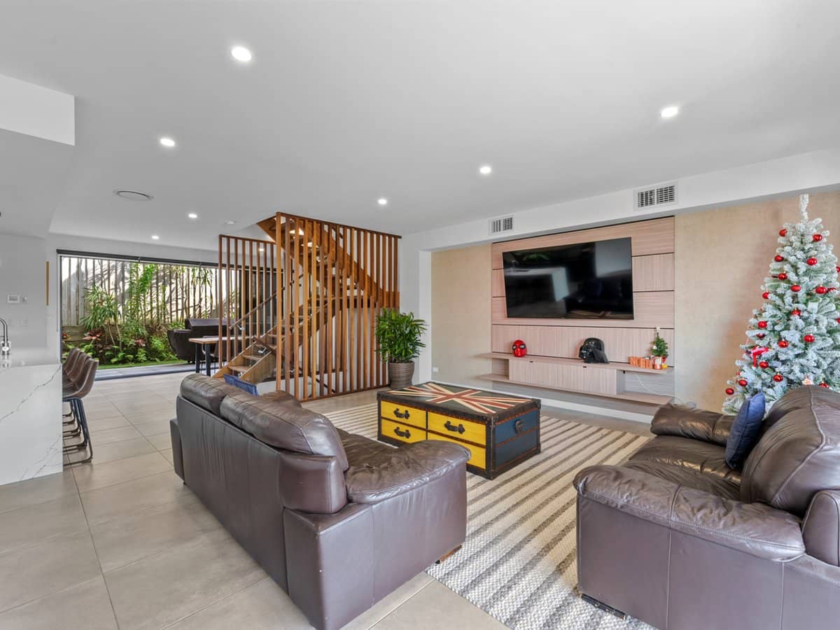 25 Waratah Avenue, Biggera Waters - Thumbnail 7