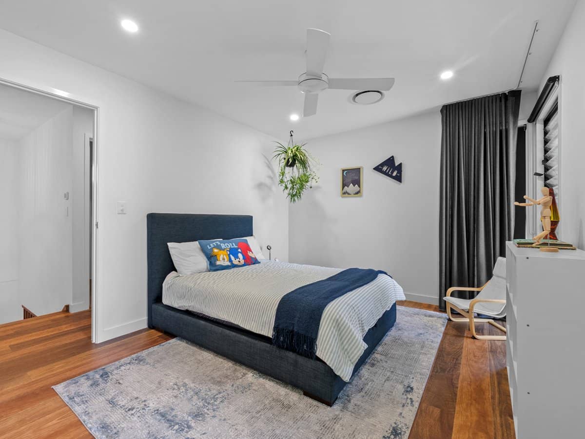 25 Waratah Avenue, Biggera Waters - Thumbnail 11