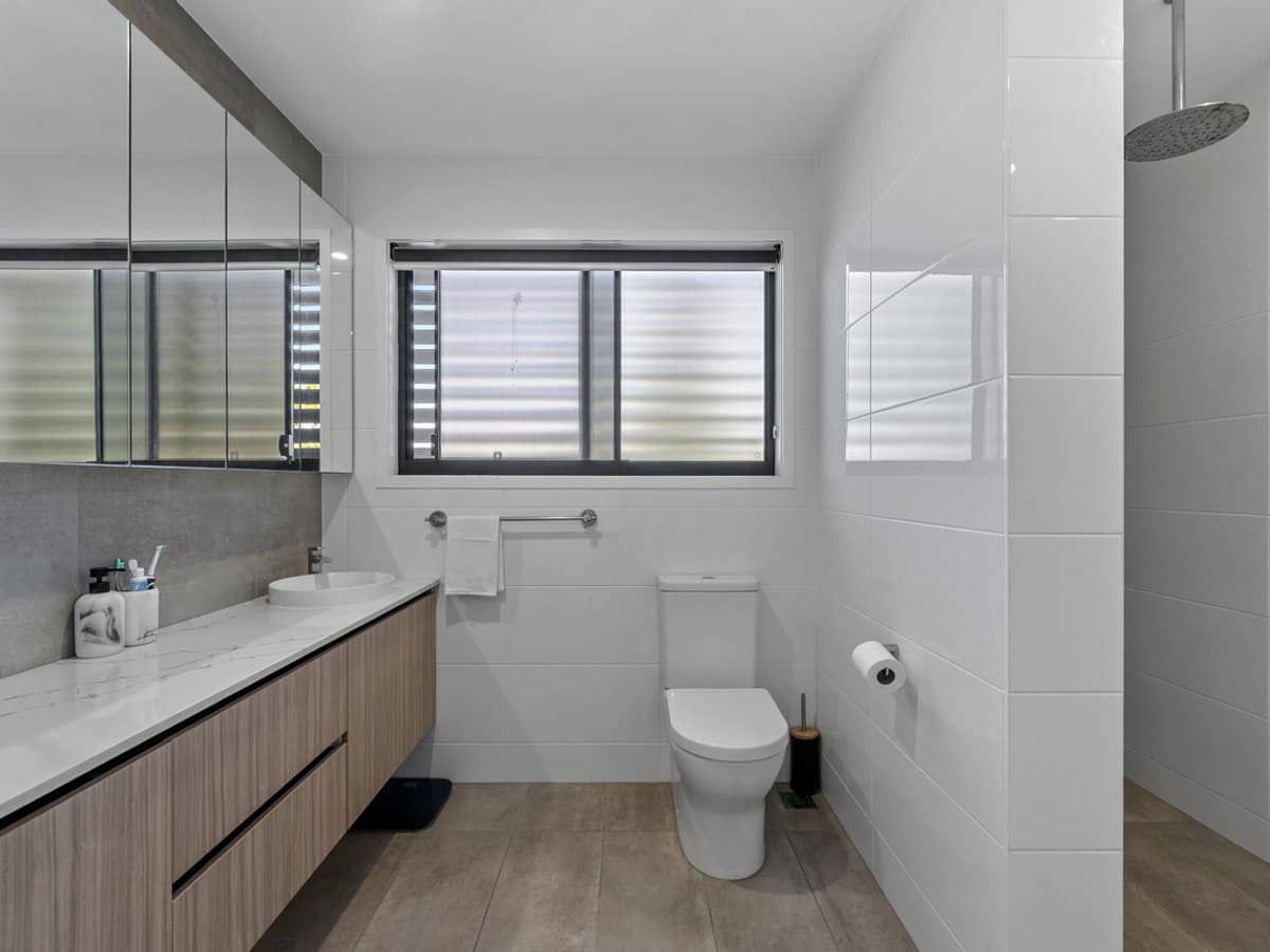 25 Waratah Avenue, Biggera Waters - Thumbnail 12