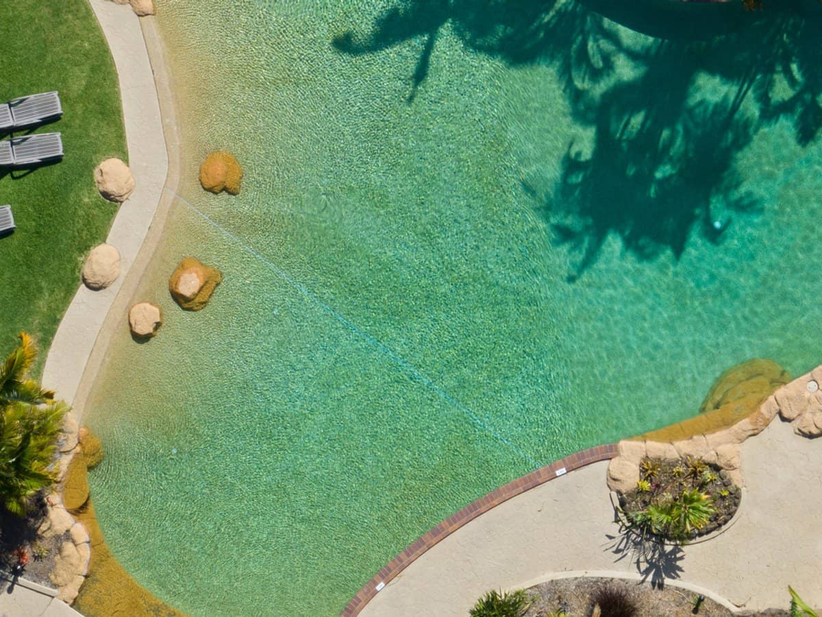 215 Cottesloe Drive, MERMAID WATERS - Thumbnail 1