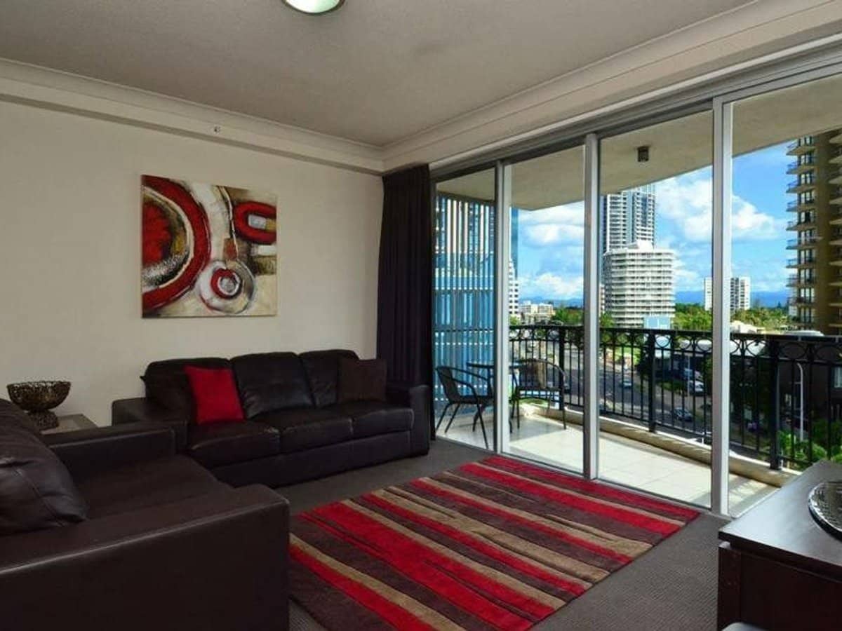 23 Ferny Avenue, Surfers Paradise - Thumbnail 1