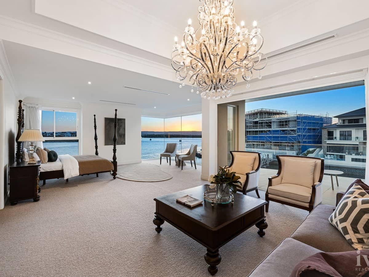 31 Hampton Court, Sovereign Islands - Thumbnail 19