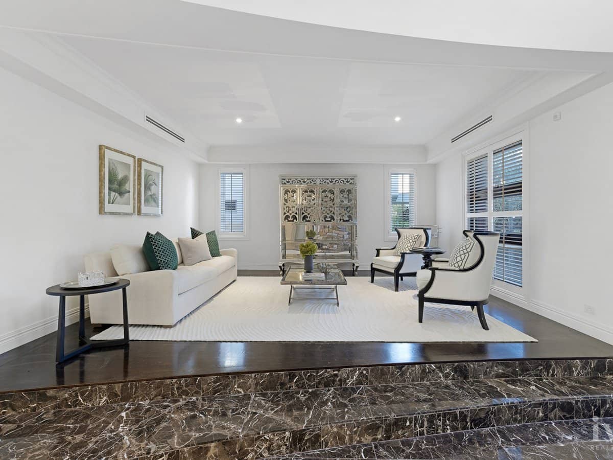 31 Hampton Court, Sovereign Islands - Thumbnail 7