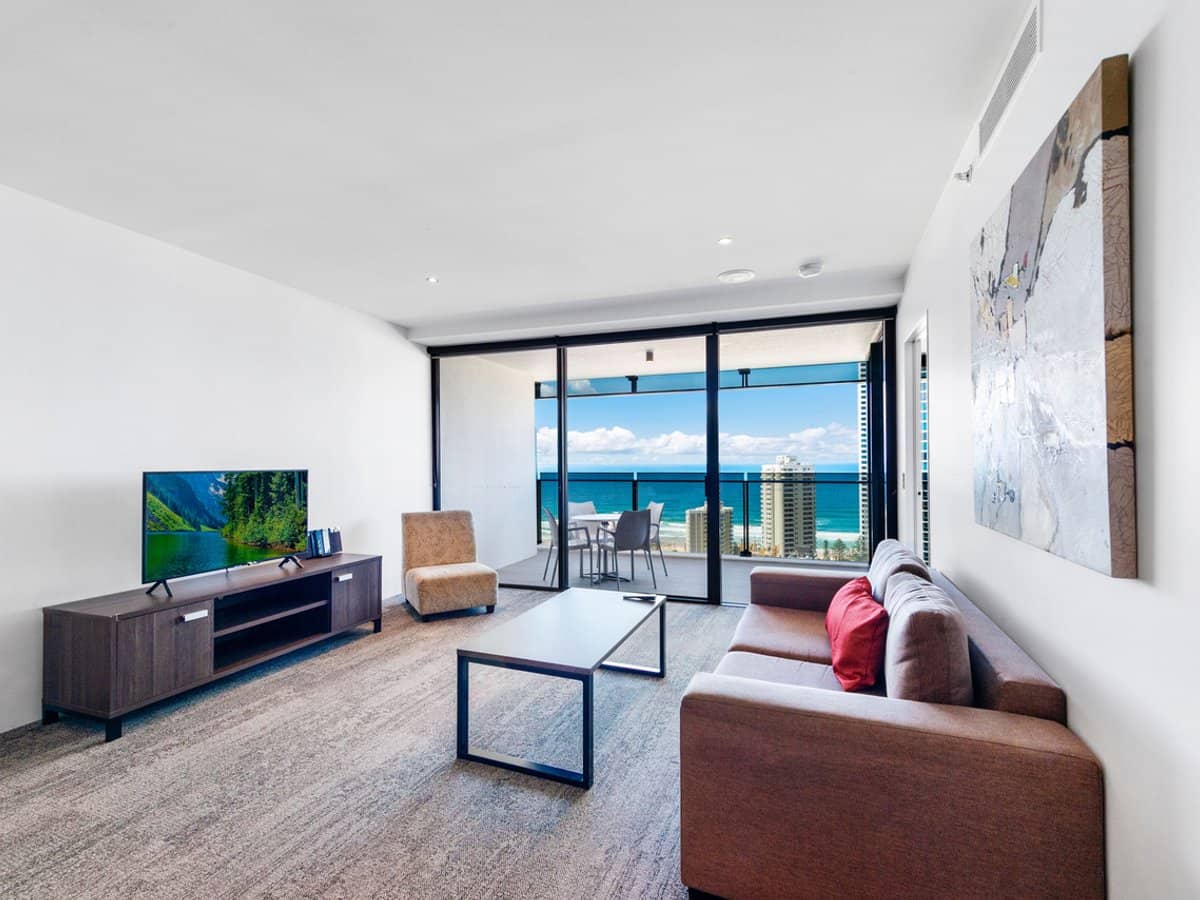 9 Ferny Avenue, Surfers Paradise - Thumbnail 5