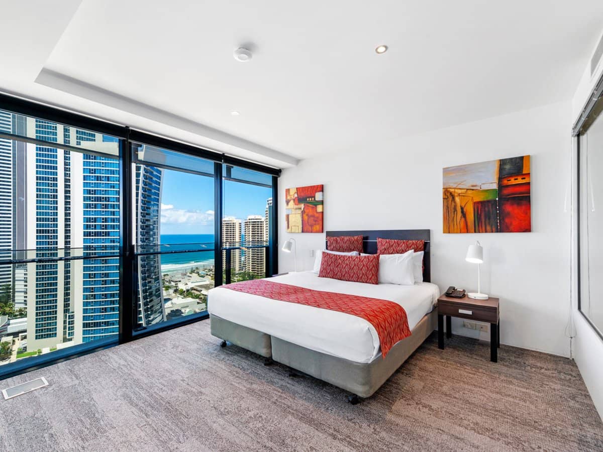 9 Ferny Avenue, Surfers Paradise - Thumbnail 11