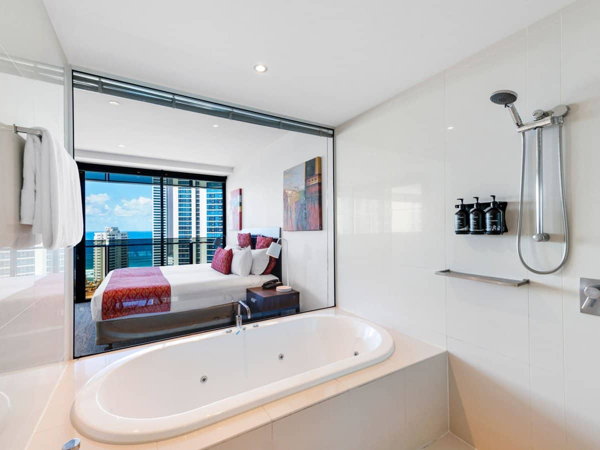 9 Ferny Avenue, Surfers Paradise - Thumbnail 12