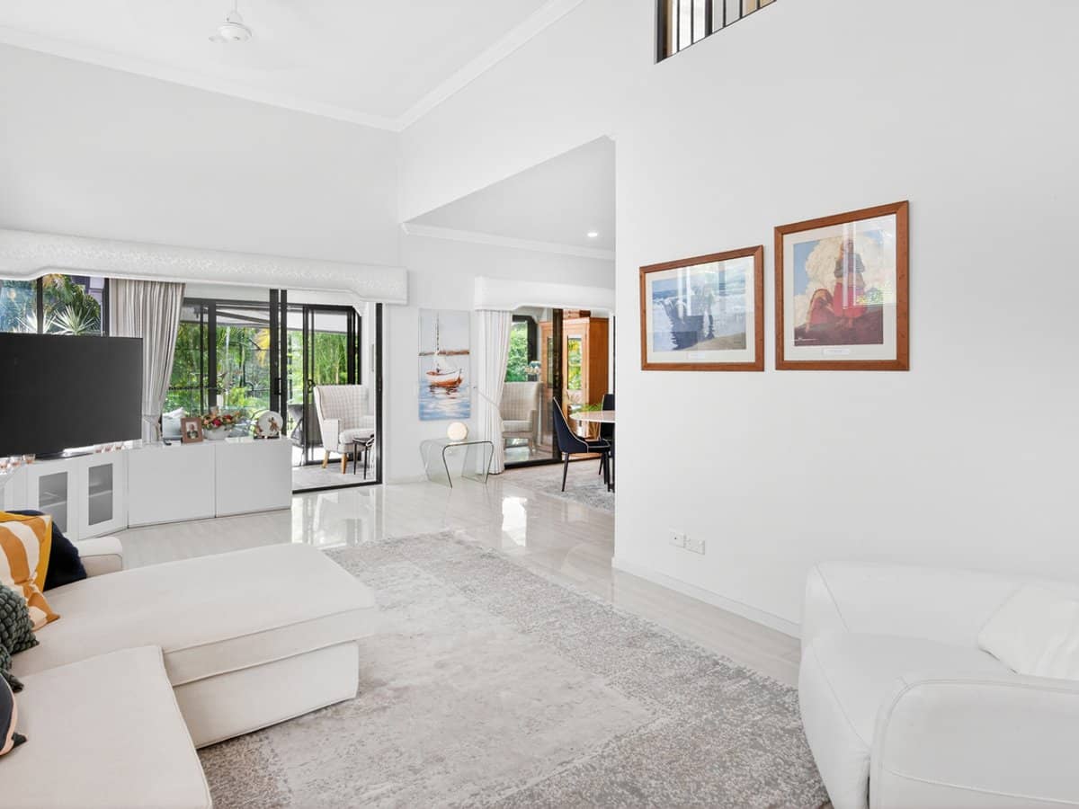 2 Bronberg Court, Southport - Thumbnail 6