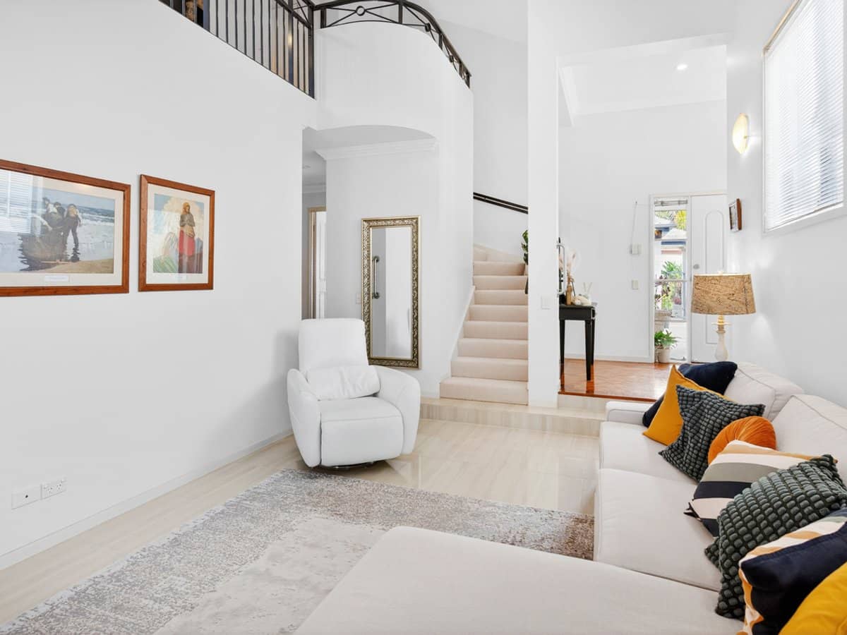 2 Bronberg Court, Southport - Thumbnail 8