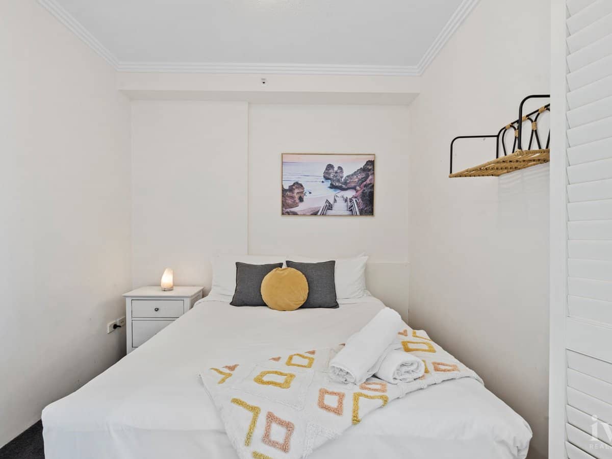 1007/182-192 Marine Parade, Labrador - Thumbnail 5