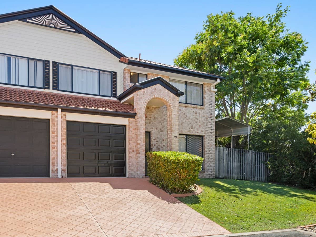 141 Pacific Pines Boulevard, Pacific Pines - Thumbnail 1