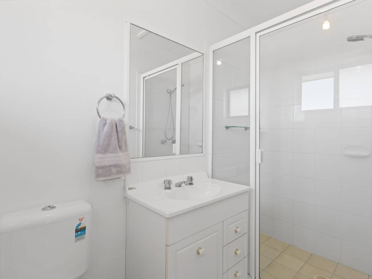 141 Pacific Pines Boulevard, Pacific Pines - Thumbnail 11