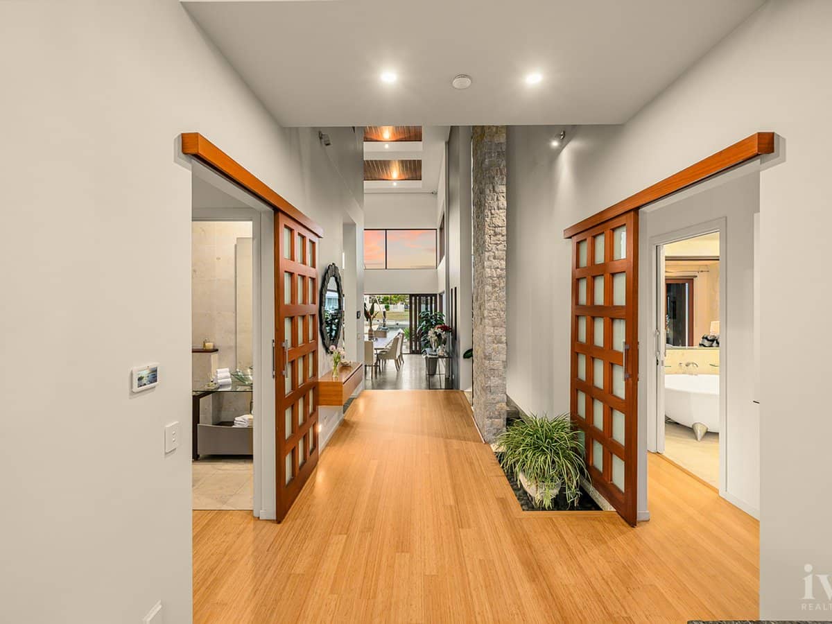 23 Knightsbridge Parade East, Sovereign Islands - Thumbnail 4