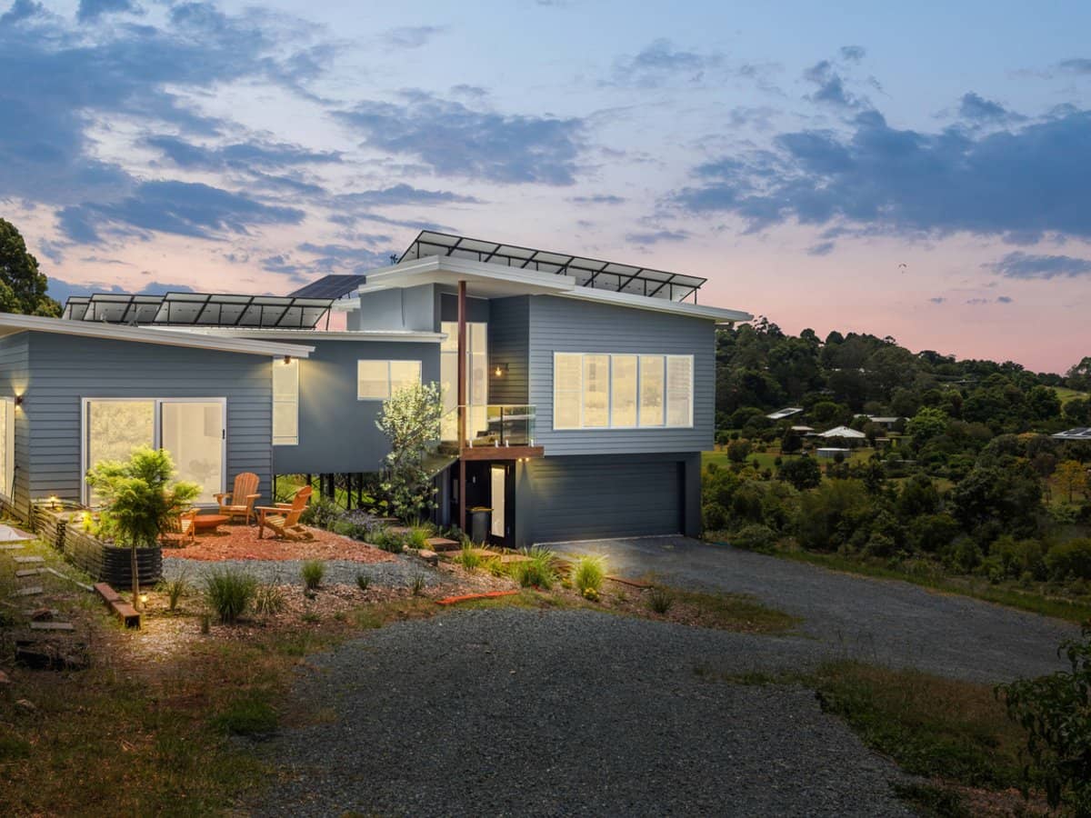 44 Jervis Place, Beechmont - Thumbnail 1