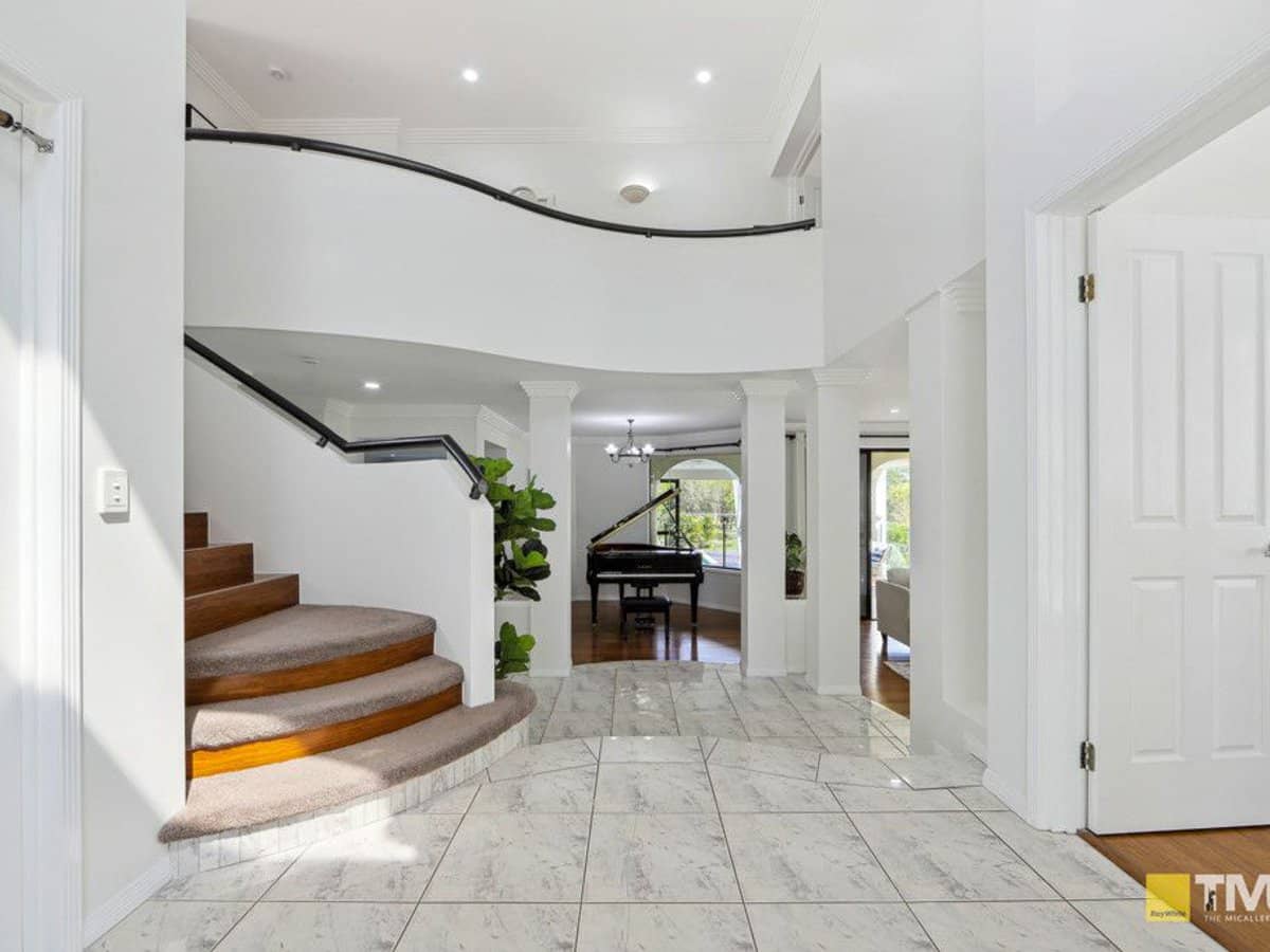 11 Kingston Heath Place, Robina - Thumbnail 5