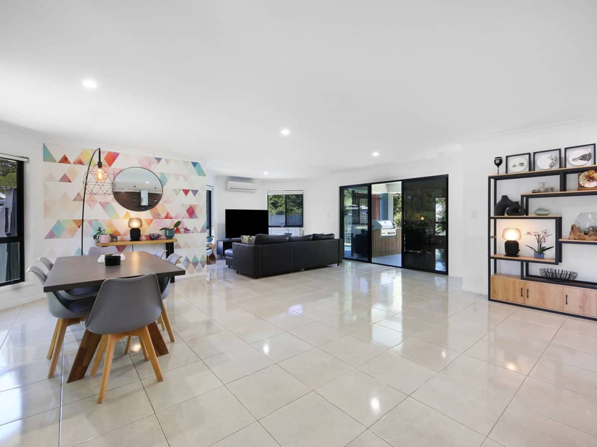 13 Parrot Court, Gilston - Thumbnail 8