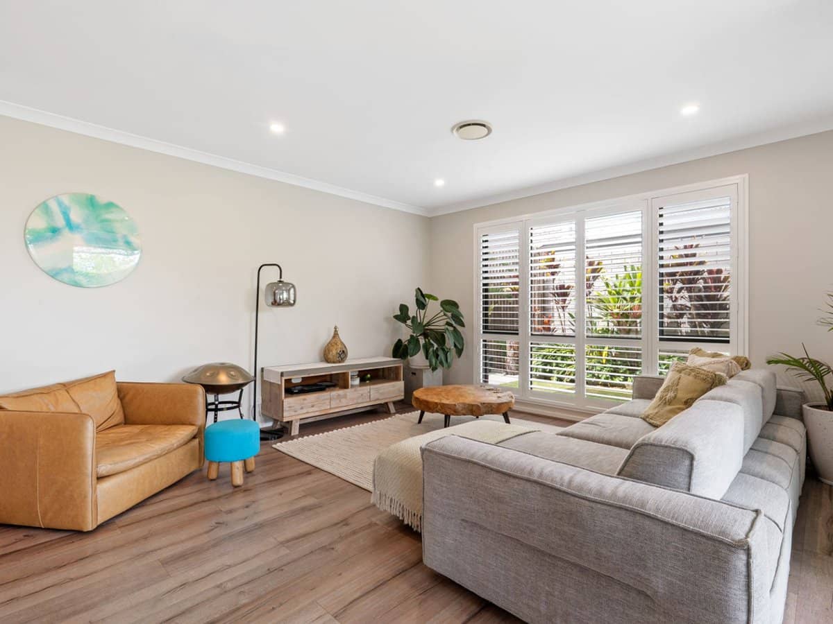 60 Greenview Circuit, Arundel - Thumbnail 5