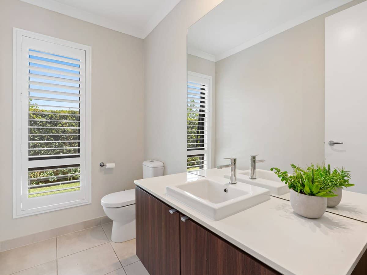 60 Greenview Circuit, Arundel - Thumbnail 14