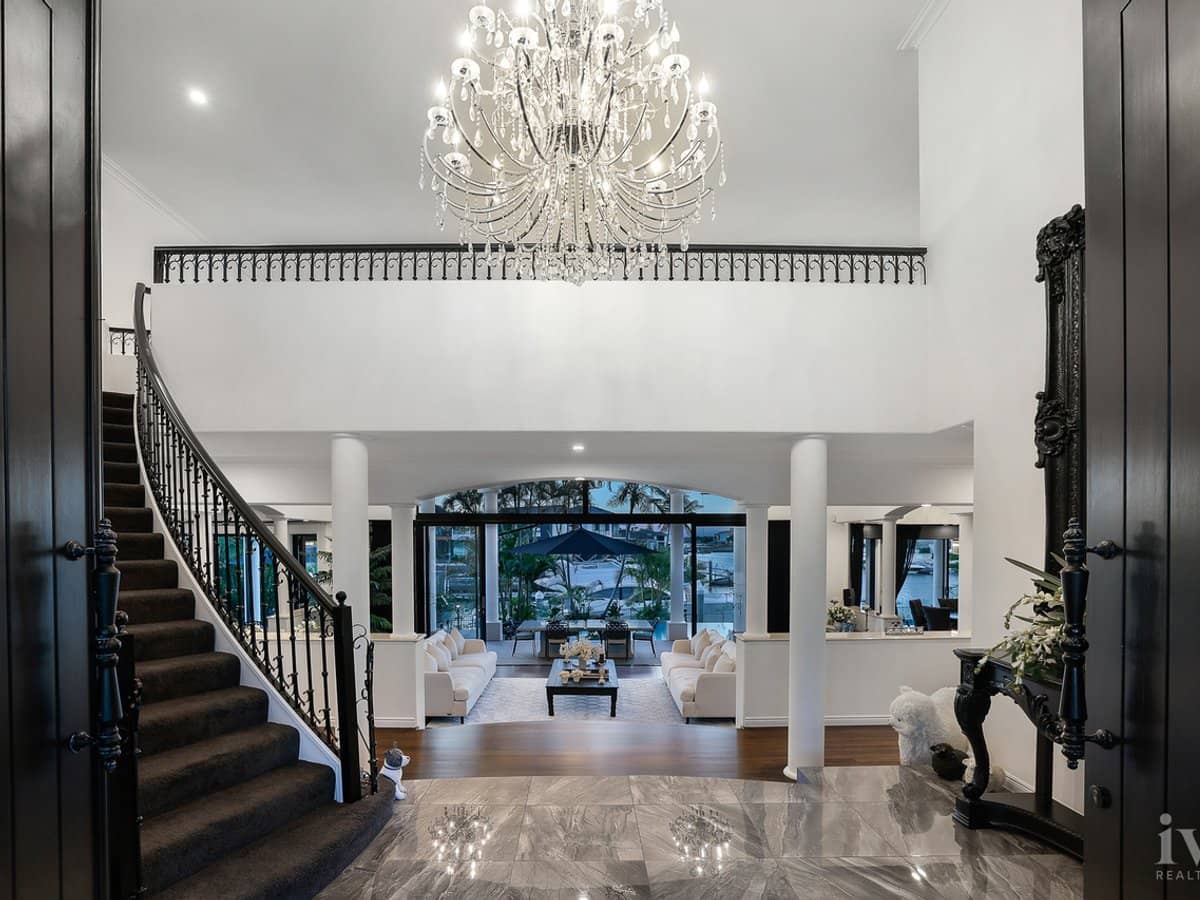 40-42 The Peninsula, Sovereign Islands - Thumbnail 4