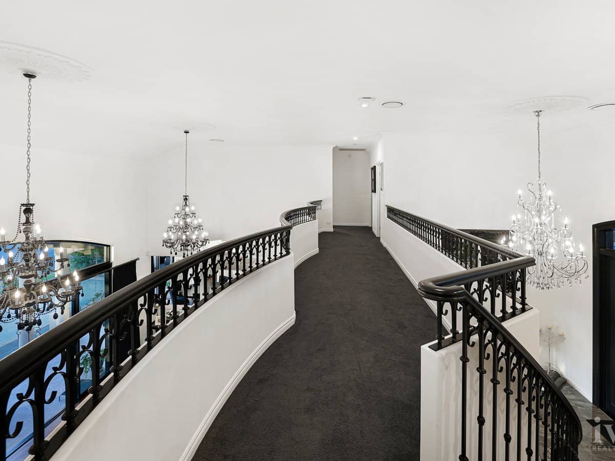 40-42 The Peninsula, Sovereign Islands - Thumbnail 18