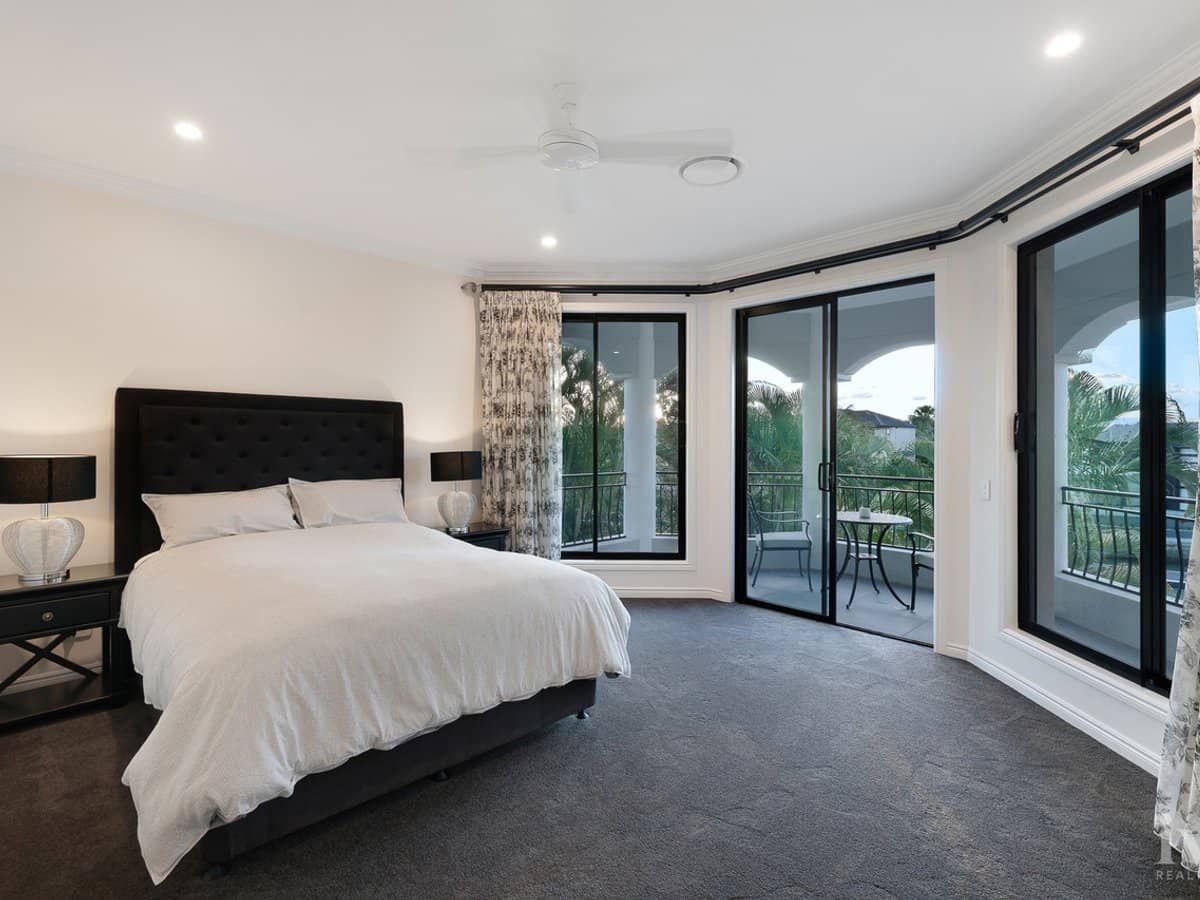 40-42 The Peninsula, Sovereign Islands - Thumbnail 23