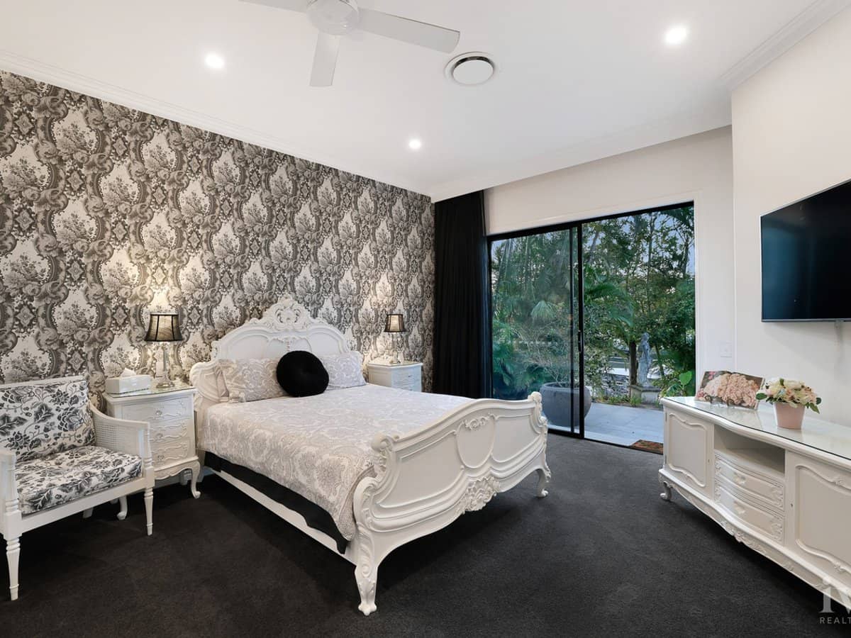 40-42 The Peninsula, Sovereign Islands - Thumbnail 25