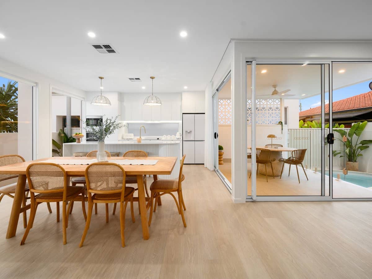 9B Cassia Street, RUNAWAY BAY - Thumbnail 9