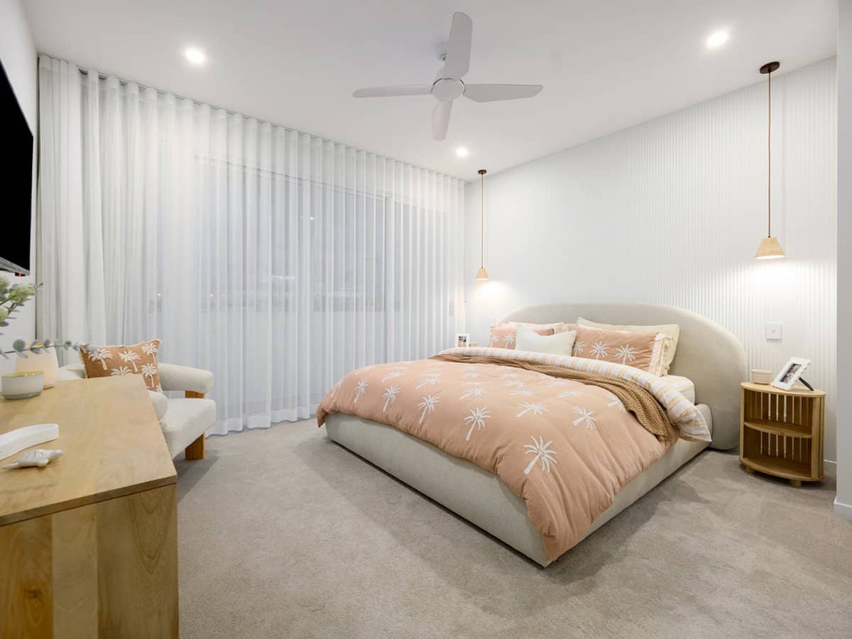 9B Cassia Street, RUNAWAY BAY - Thumbnail 19