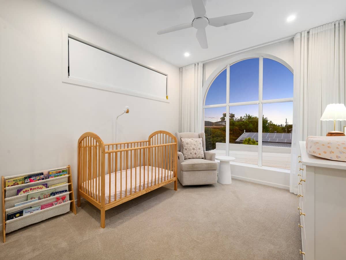 9B Cassia Street, RUNAWAY BAY - Thumbnail 23