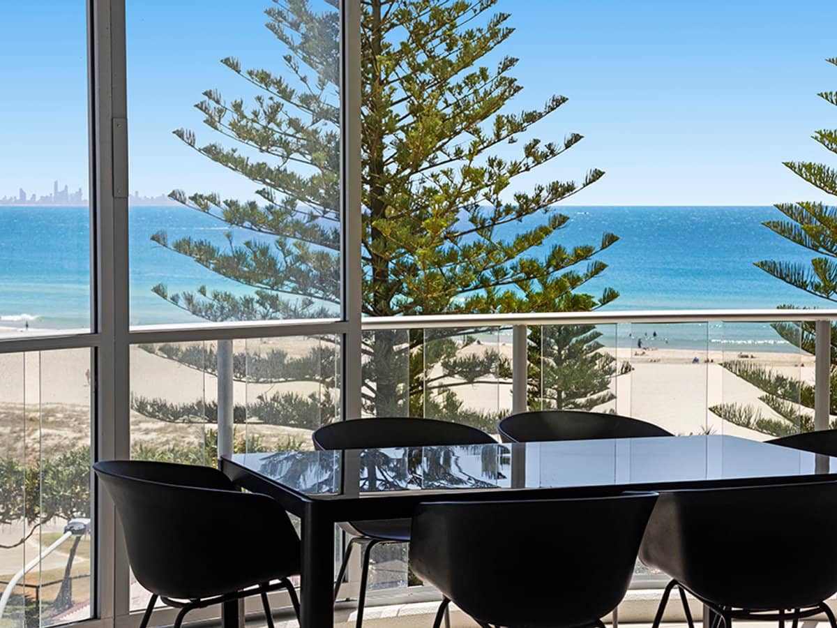 110 Marine Parade, COOLANGATTA - Thumbnail 1