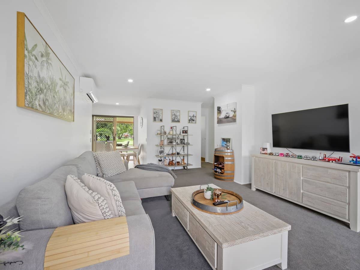 9 Coleridge Court, NERANG - Thumbnail 3