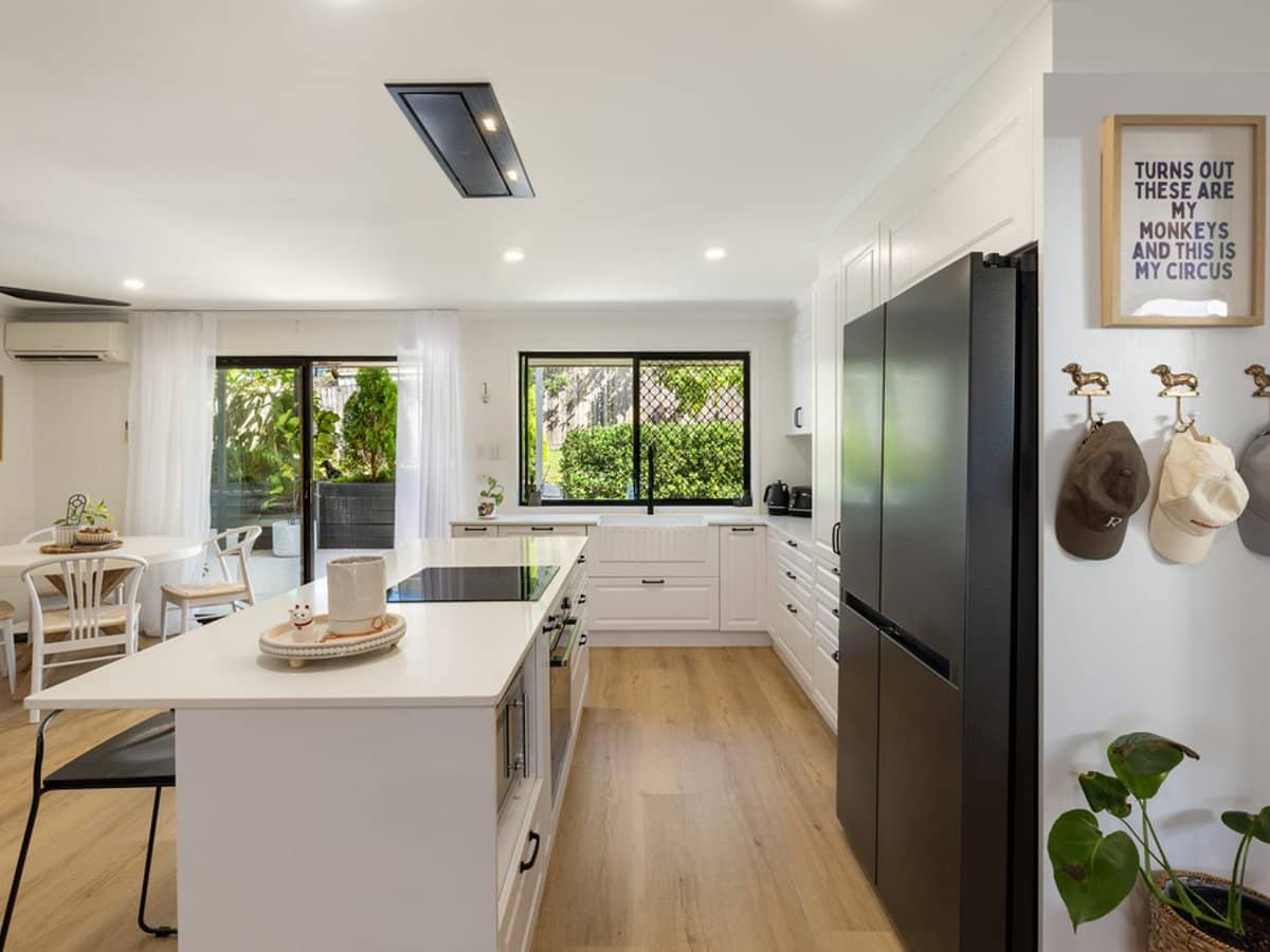 10 Knight Crescent, NERANG - Thumbnail 8