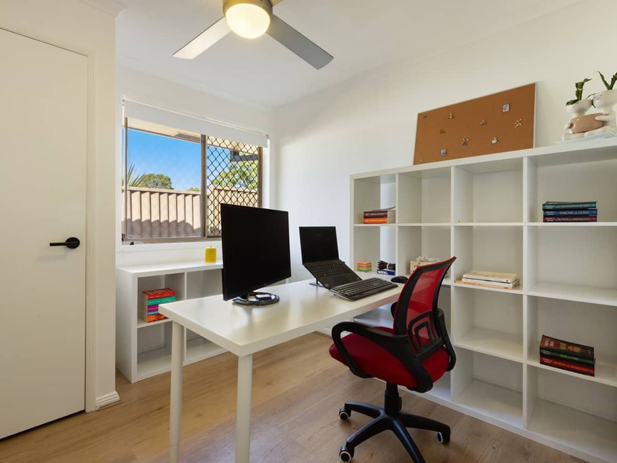 10 Knight Crescent, NERANG - Thumbnail 16