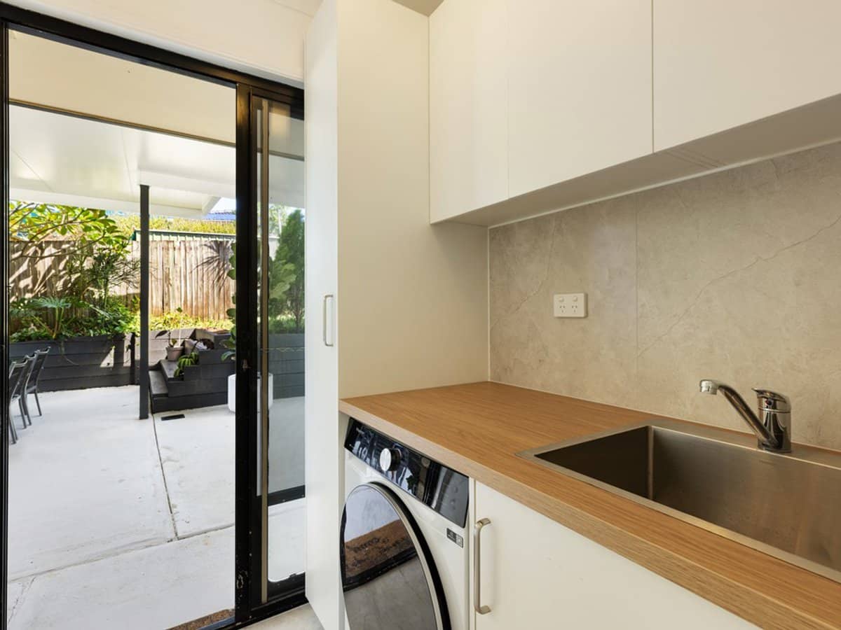 10 Knight Crescent, NERANG - Thumbnail 17