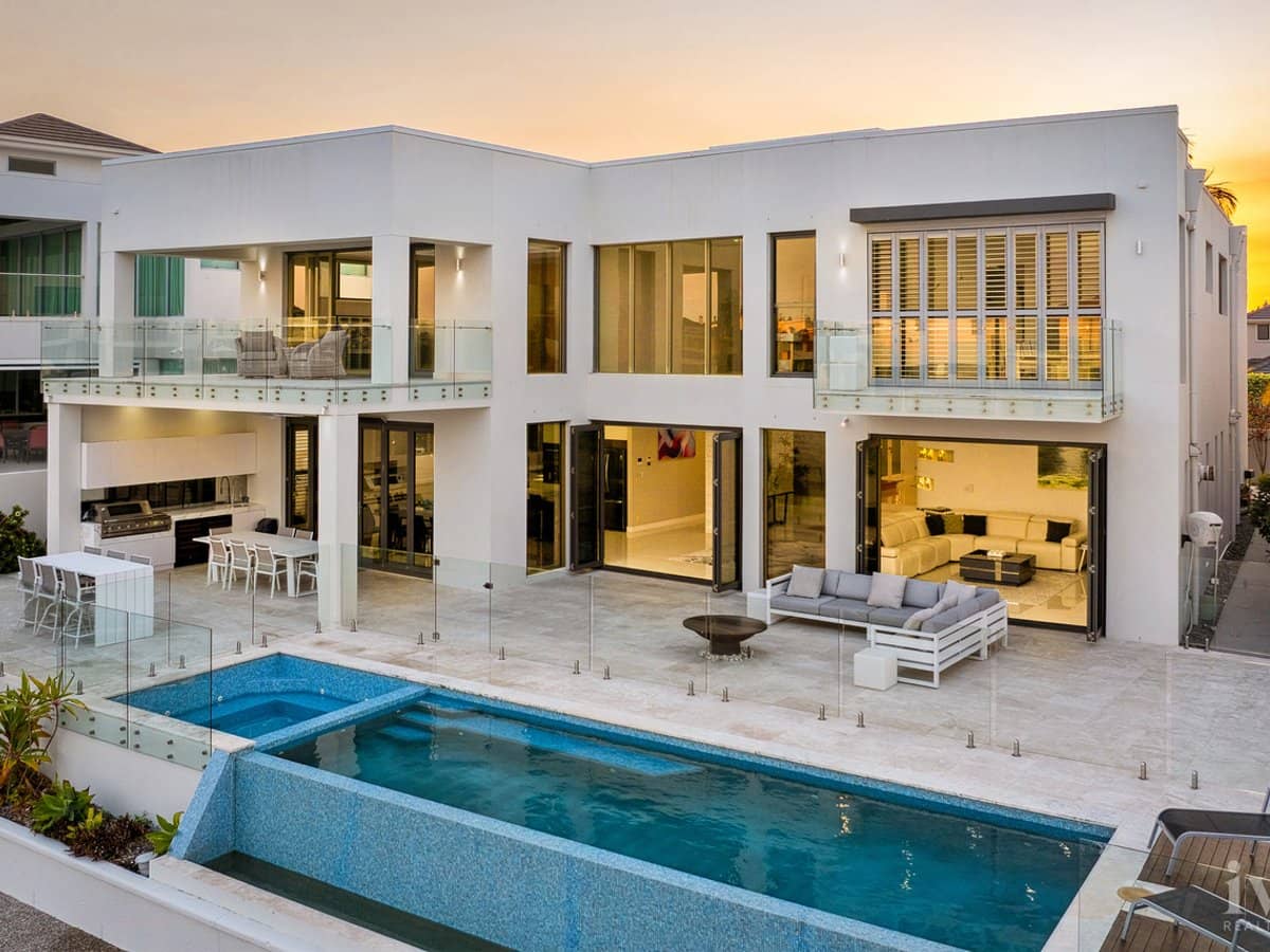 65 The Sovereign Mile, Sovereign Islands - Thumbnail 1