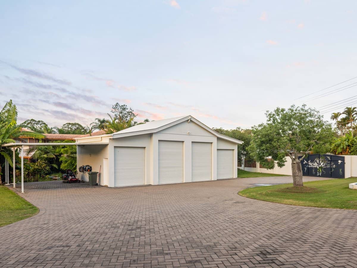 20 Riverdowns Crescent, HELENSVALE - Thumbnail 2