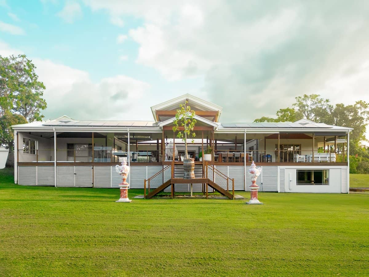 20 Riverdowns Crescent, HELENSVALE - Thumbnail 3