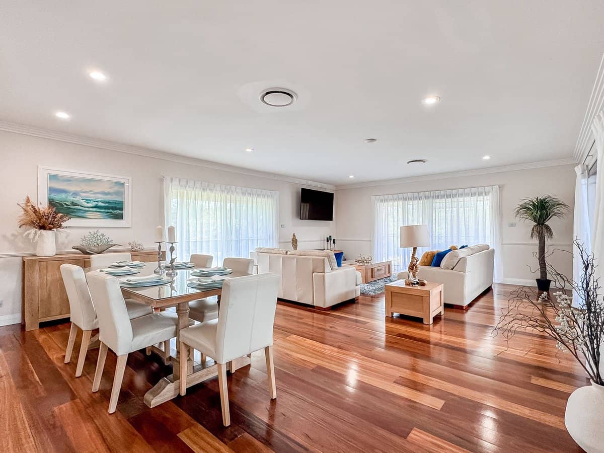 20 Riverdowns Crescent, HELENSVALE - Thumbnail 7