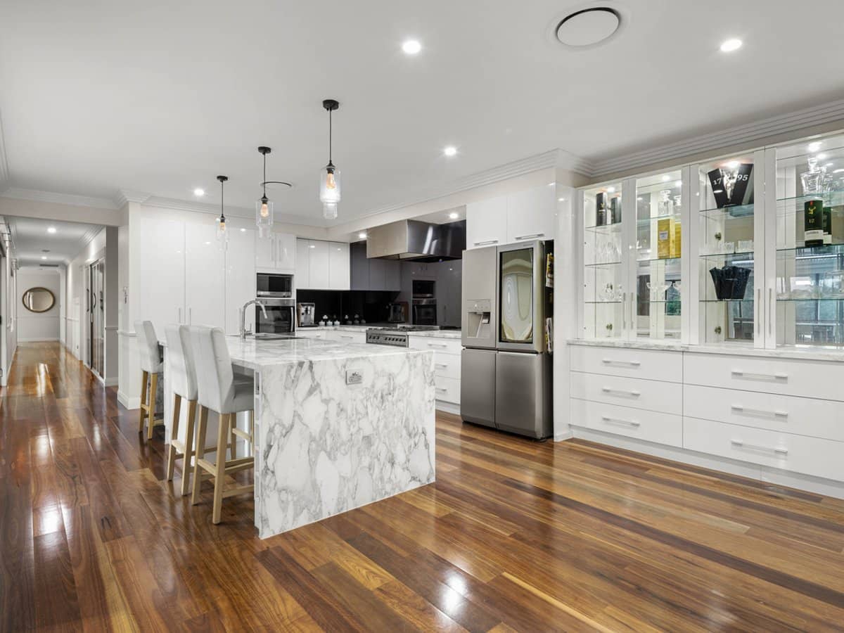 20 Riverdowns Crescent, HELENSVALE - Thumbnail 10