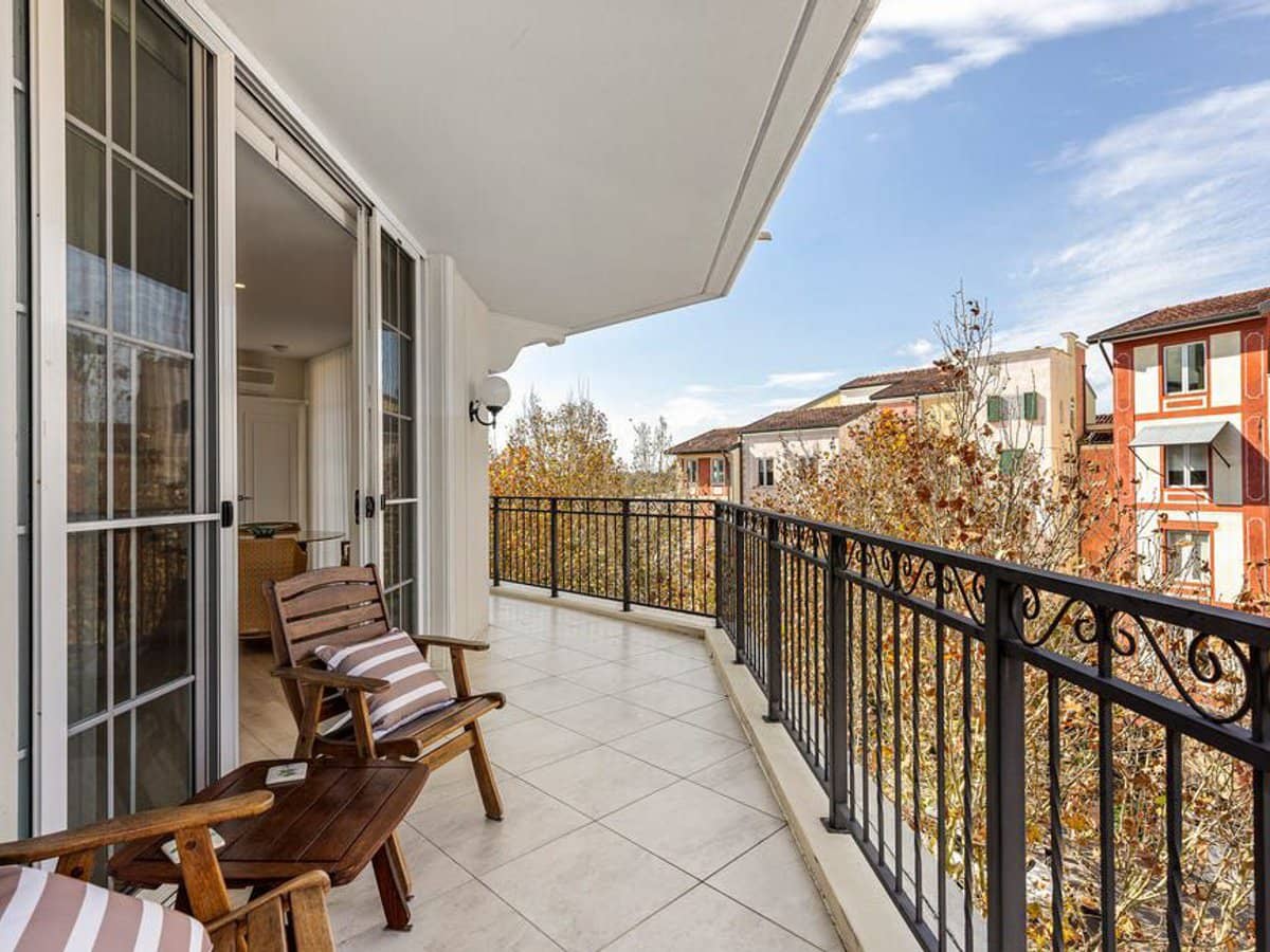 3029 The Boulevard, Carrara - Thumbnail 4