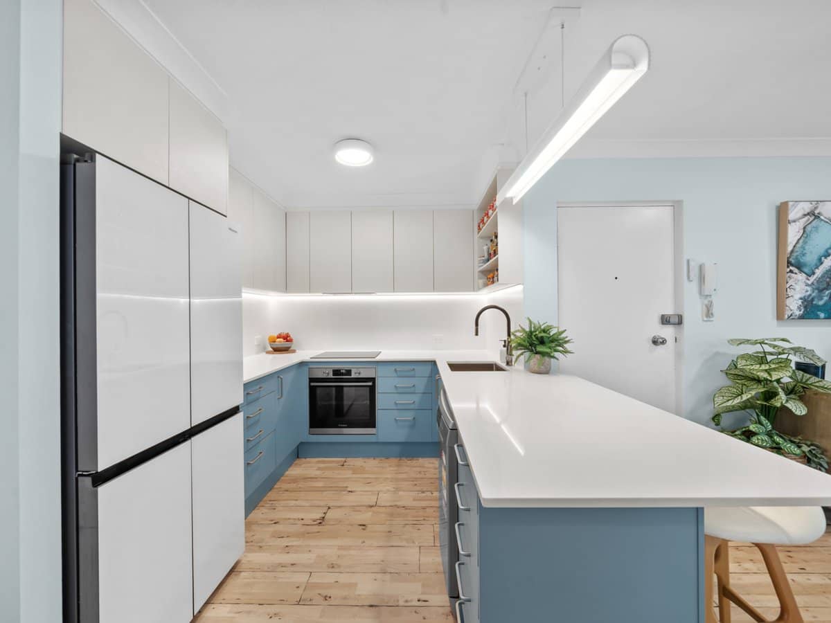 34 Chelsea Avenue, BROADBEACH - Thumbnail 3