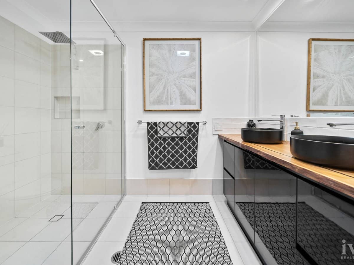 30/23 Santa Barbara Road, Hope Island - Thumbnail 13