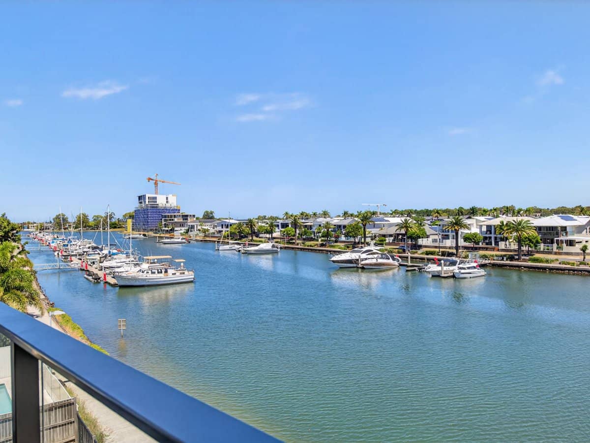 37 Sickle Avenue, HOPE ISLAND - Thumbnail 8