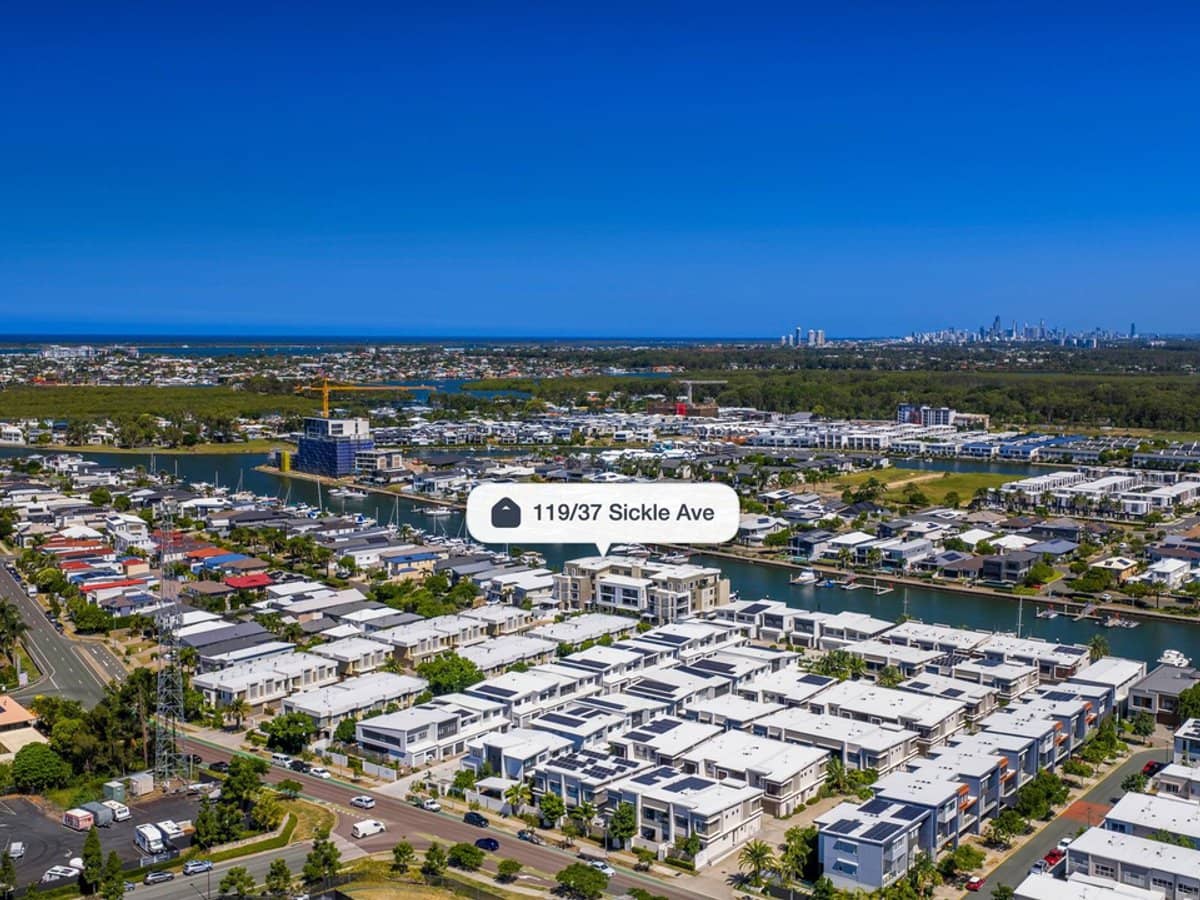 37 Sickle Avenue, HOPE ISLAND - Thumbnail 22