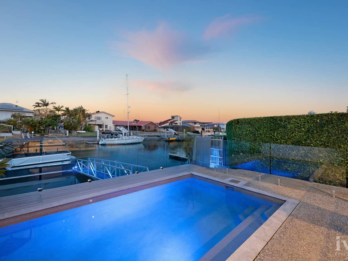 2/107 Bayview Street, Runaway Bay - Thumbnail 10