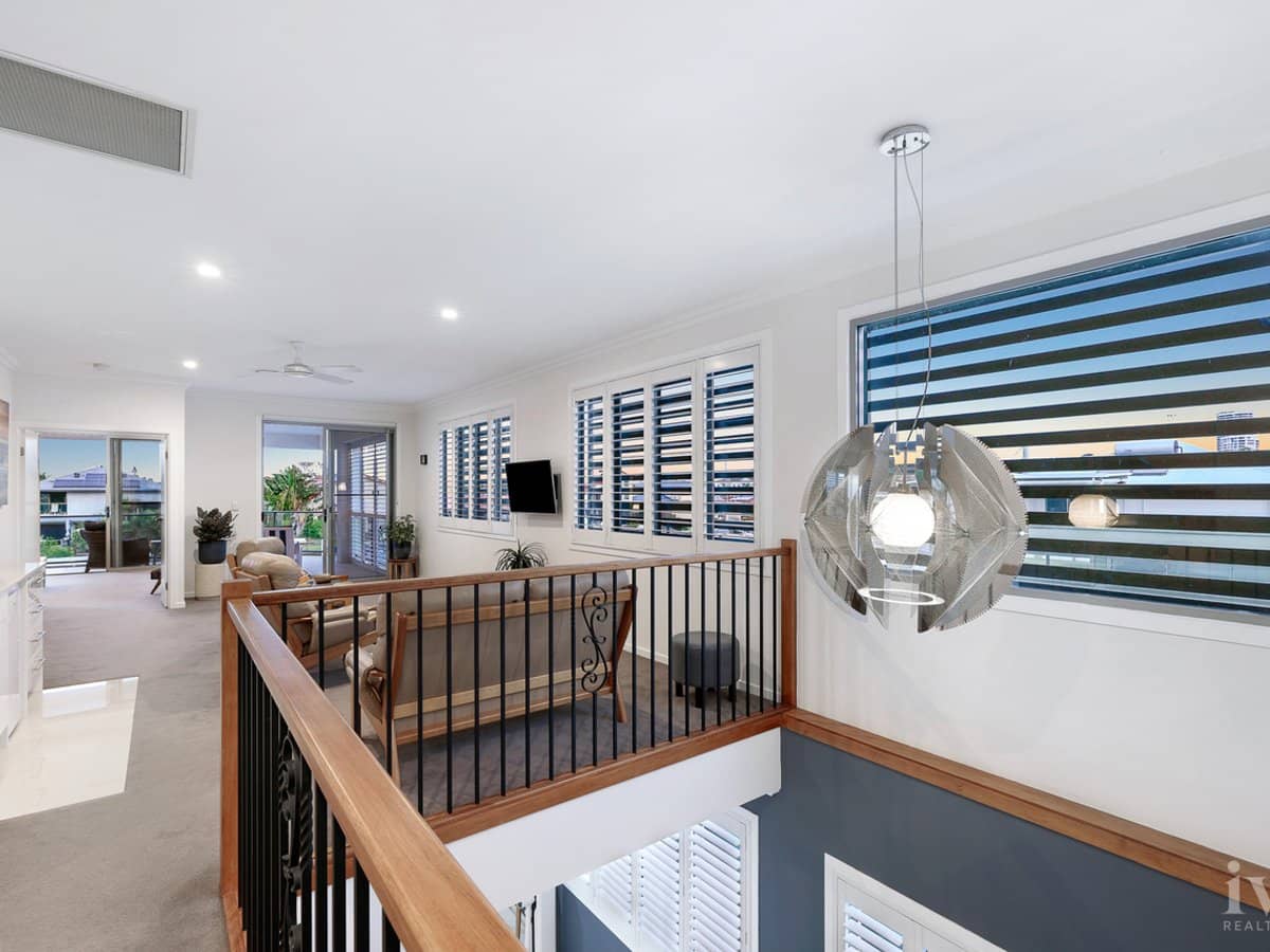 2/107 Bayview Street, Runaway Bay - Thumbnail 13