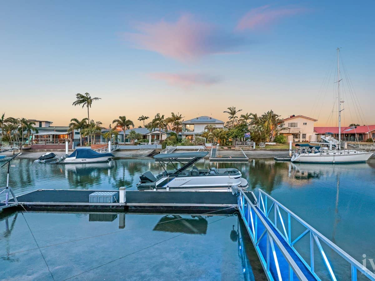 2/107 Bayview Street, Runaway Bay - Thumbnail 21