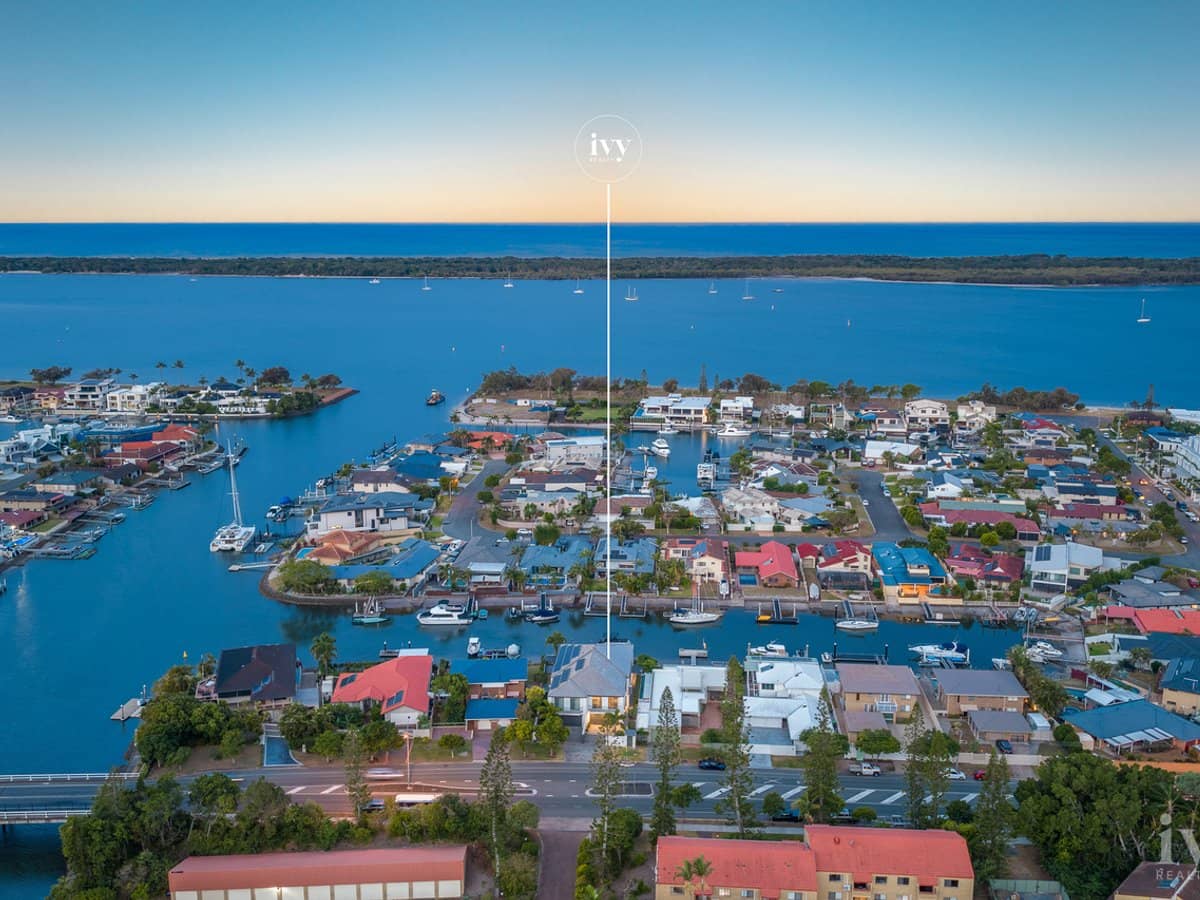 2/107 Bayview Street, Runaway Bay - Thumbnail 22