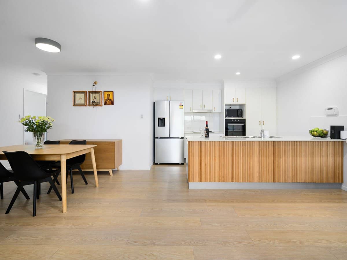 2/2 Mackenzie Street, COOMERA - Thumbnail 4