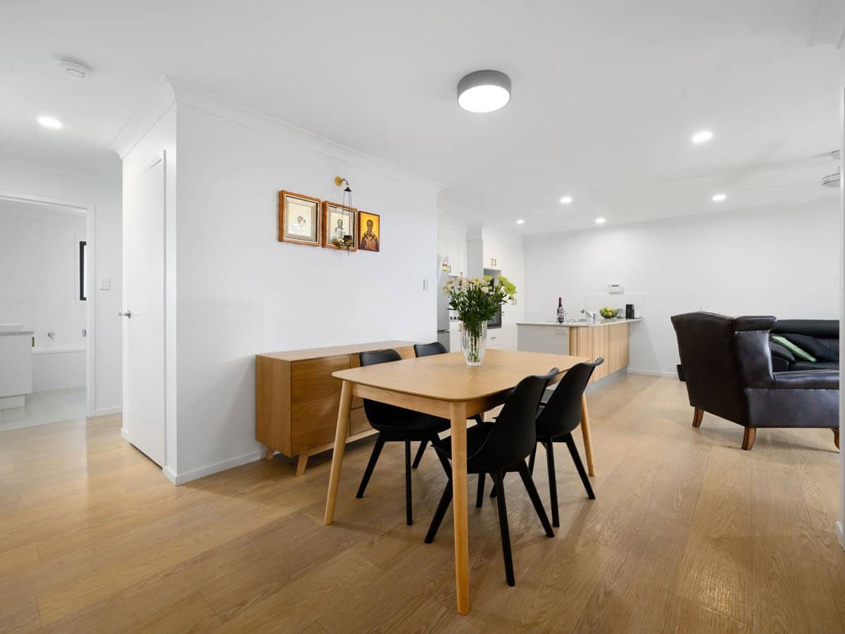 2/2 Mackenzie Street, COOMERA - Thumbnail 7