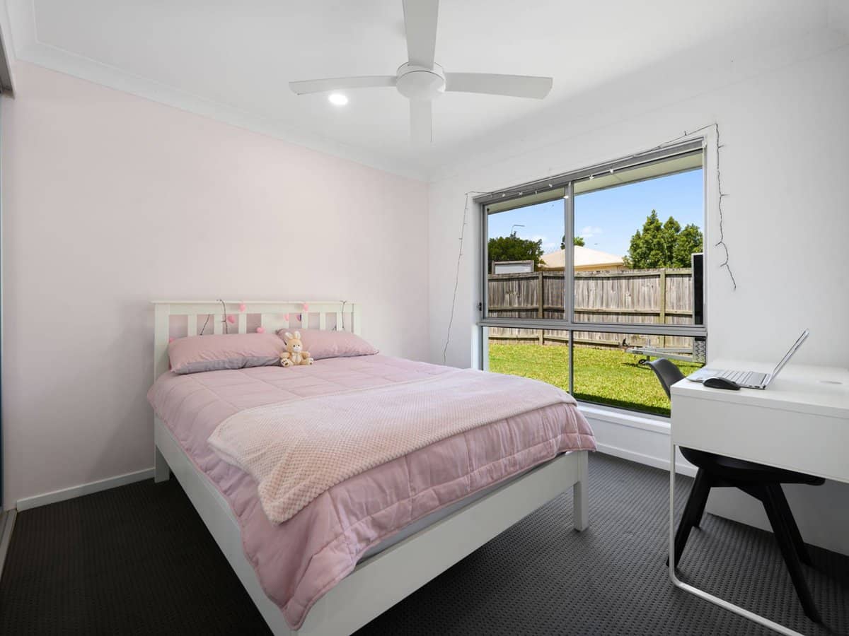 2/2 Mackenzie Street, COOMERA - Thumbnail 16